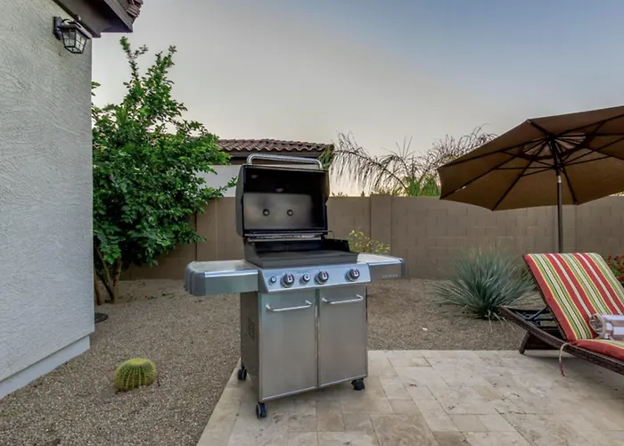 Holiday home Luxury Oasis W Pool & Queen Creek
